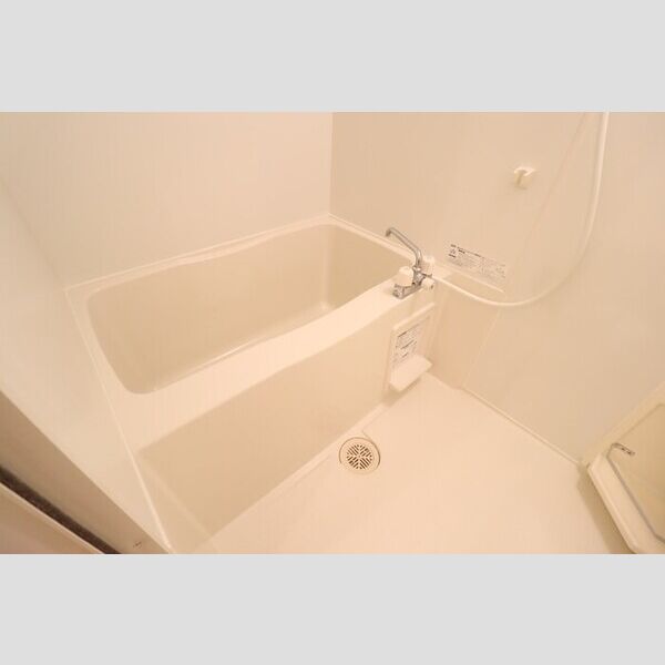 リトルアイランド202号室 浴室