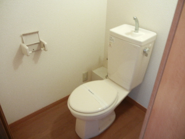 レオパレスサン　ドエル104号室 インターホン