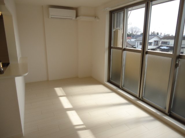 アイリス207号室 リビング