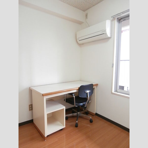 東京学生会館521号室 521号室　デスク
