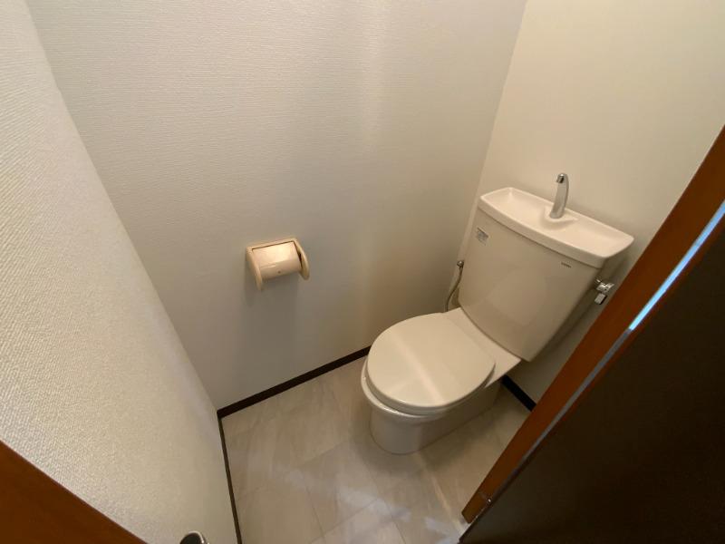 クロノス大泉学園1階 トイレ