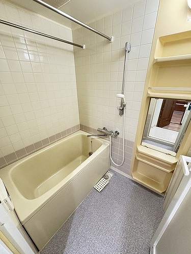 ライオンズステーションプラザ西船橋 浴室　※2025年10月撮影