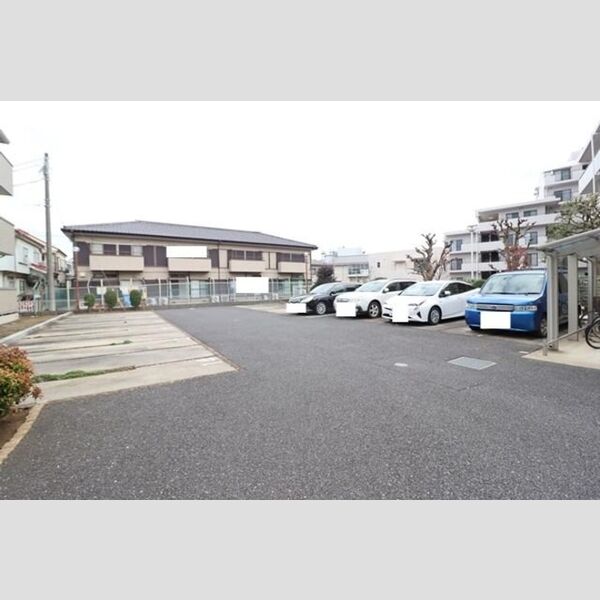 グラン・ヴェルジェ　Ⅲ 駐車場