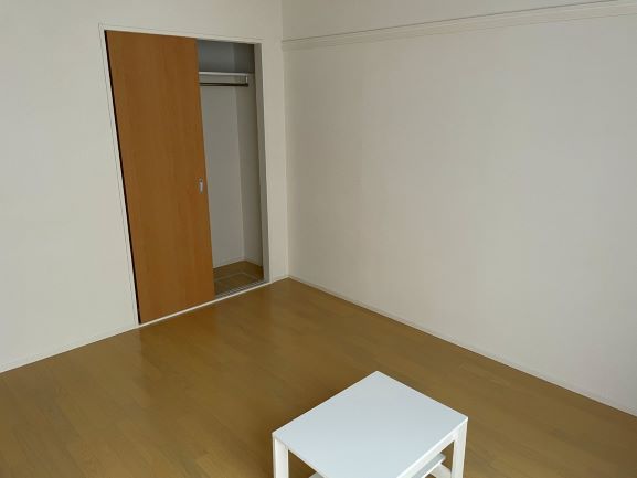 レオパレスヤチヨ106号室 寝室