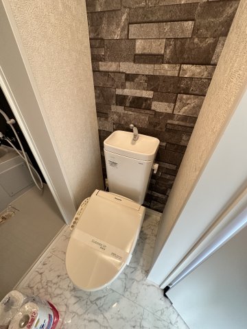 屏風浦ニースの杜205号室 トイレ