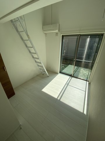 Antibes リビング