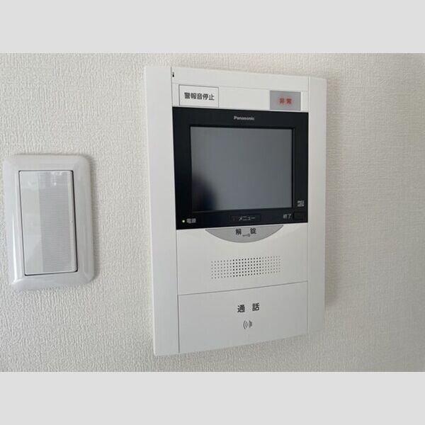コンフォール小泉205号室 モニター付きインターホン