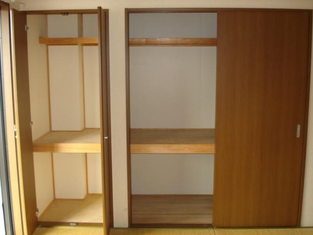 イーストピア 収納