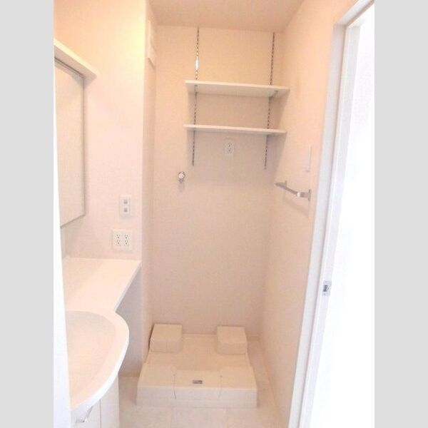 カサブランカ武蔵浦和203号室 同建物別部屋の参考画像