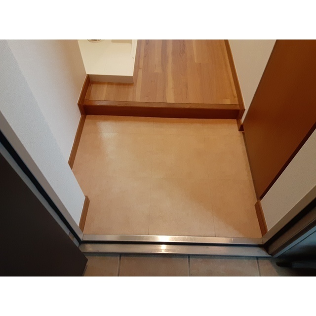 リリエンベルグ弐番館 玄関
