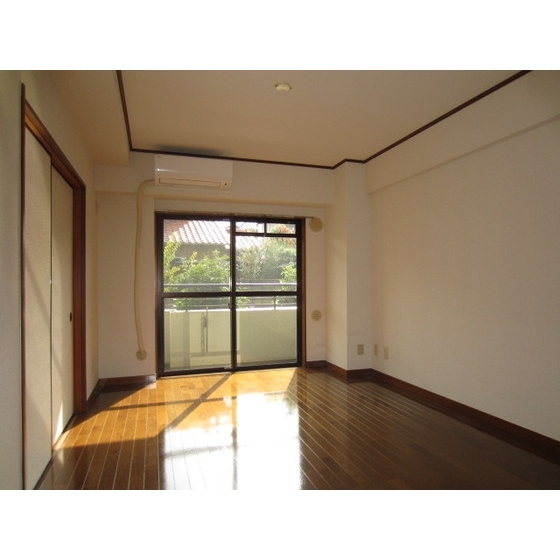 ソレアードまつば1階 内観