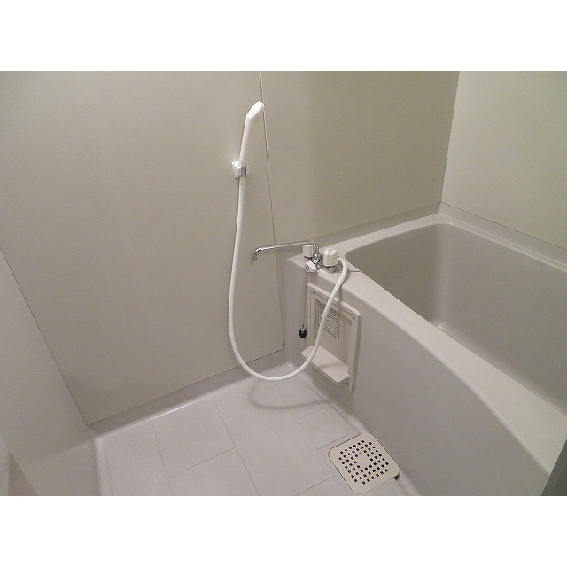 ガーデンコート0102号室 お風呂