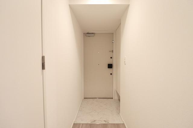 エスタート入谷Ⅱ 玄関