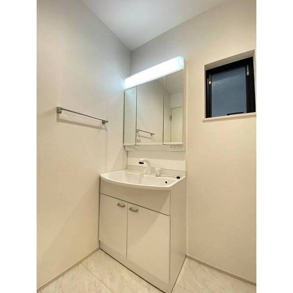 Sumai-to川口市上青木010001号室 洗面