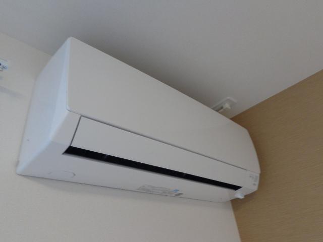 フィオーレⅡ202号室 エアコン