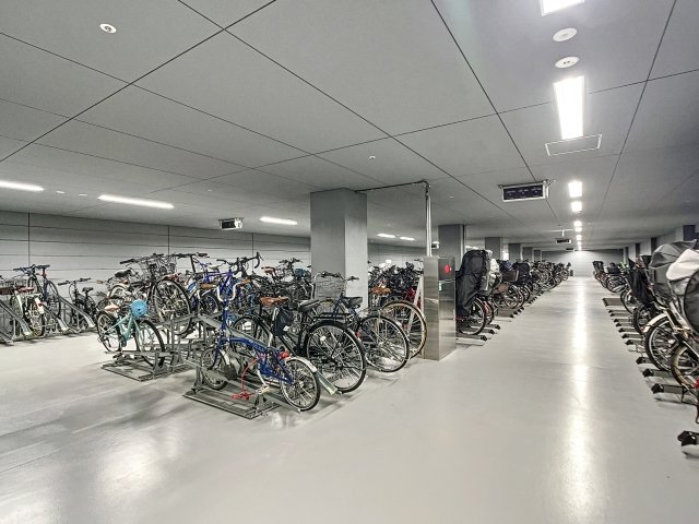 プラウドタワー芝浦12階 駐輪場