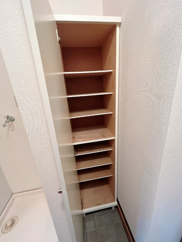 フローラマツノⅡ 室内洗濯機置場