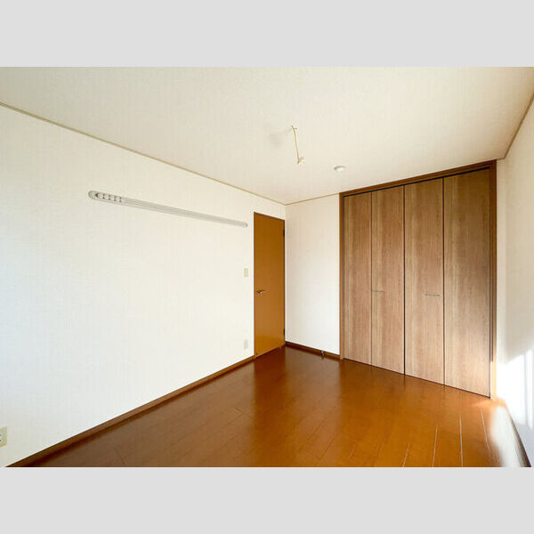 プリマヴェーラⅡ 洋室①約6.0帖