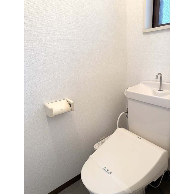 メゾン　カープ201号室 温水洗浄便座付き