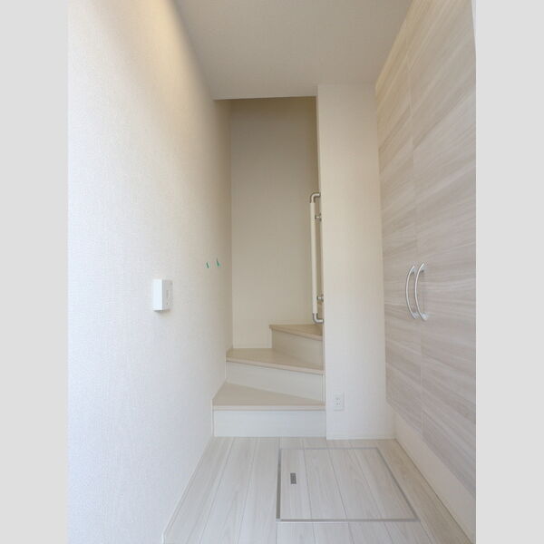 フェリーチェ　B棟202号室 玄関