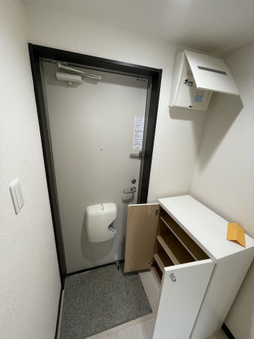 ブライティア弘明寺 玄関