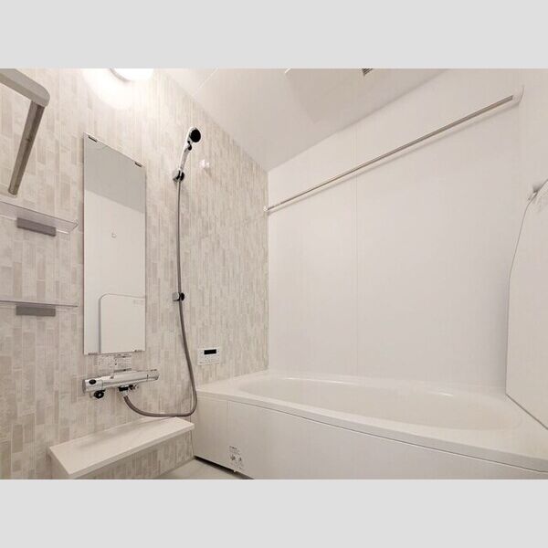 ガーベラ・グレイス101号室 浴室