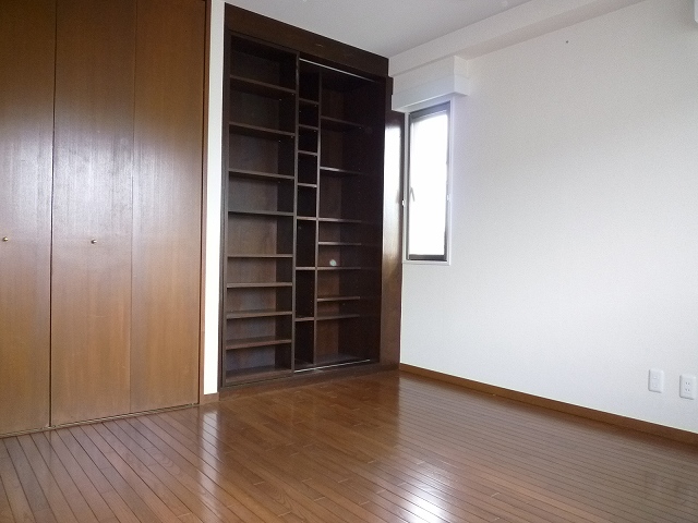 サンホームズ代々木上原0302号室 リビング