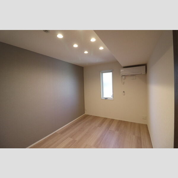 Noble villa浦和美園103号室 洋室