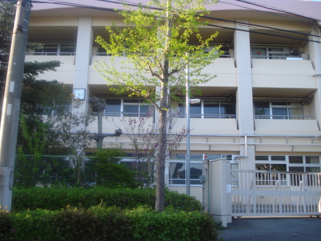 KAKINOSATO（柿の里） 王禅寺中央中学校（中学校）まで907ｍ