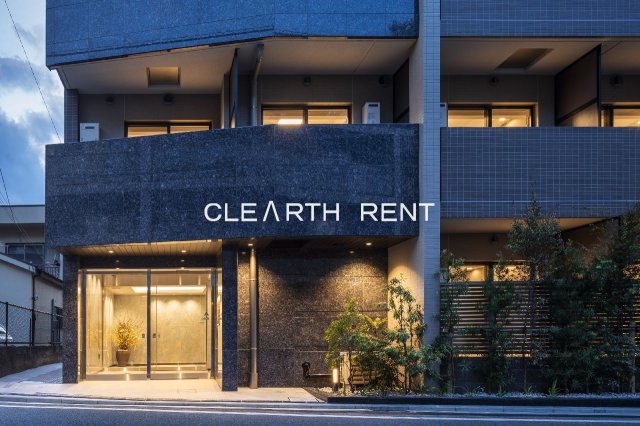 コンシェリア横濱山手 ＴＨＥ ＲＥＳＩＤＥＮＣＥ2階 明るいエントランス
