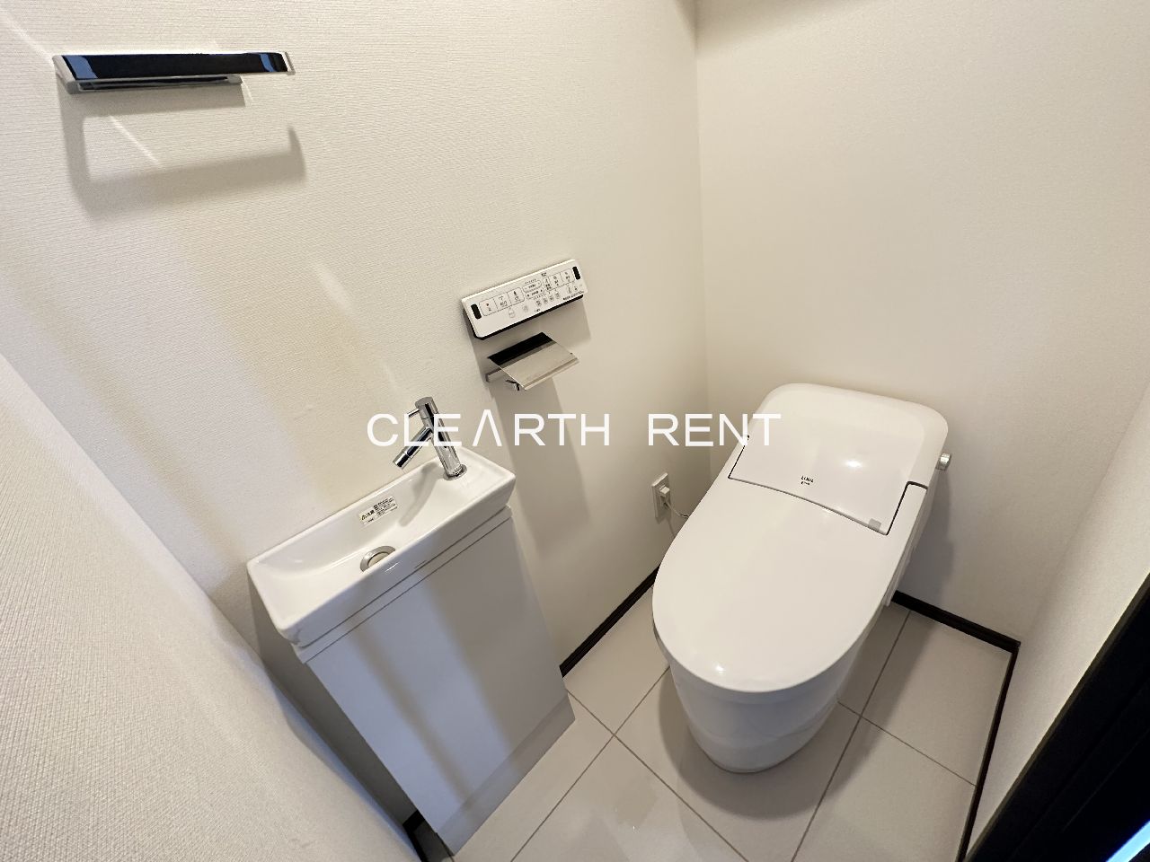 コンシェリア南麻布 ＜ＴＯＫＹＯ ＰＲＥＭＩＵＭ＞ ＷＥＳＴ 清潔感あるタンクレストイレ/手洗いカウンター付き