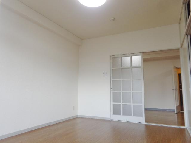 リバーサイドソシア306号室 洋室