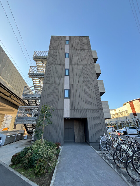 ＬＯＣ’Ｓ　ＫＩＫＵＮＡ1階 外観