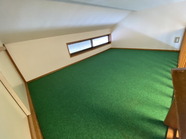 ヒルサイド102号室 寝室