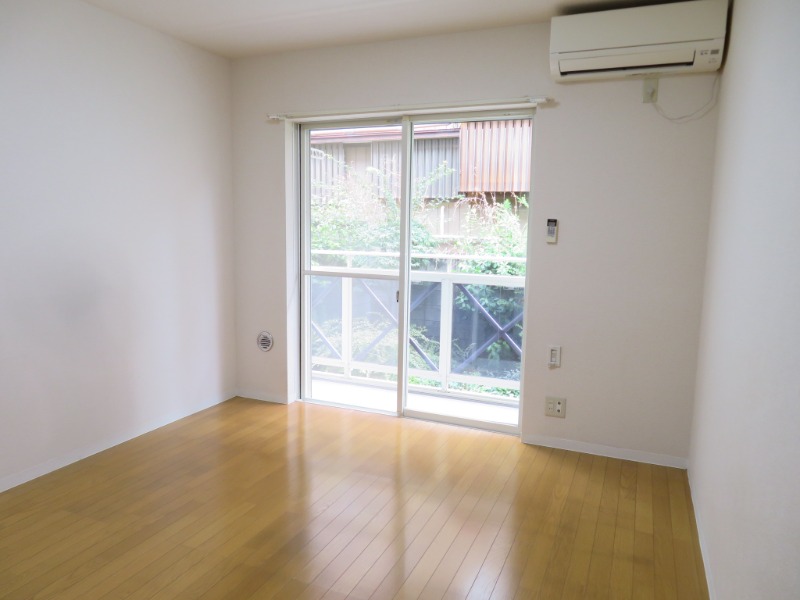 セレステ真間2階 ※別部屋参考写真