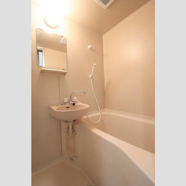 パセオ西府　壱番館110号室 浴室