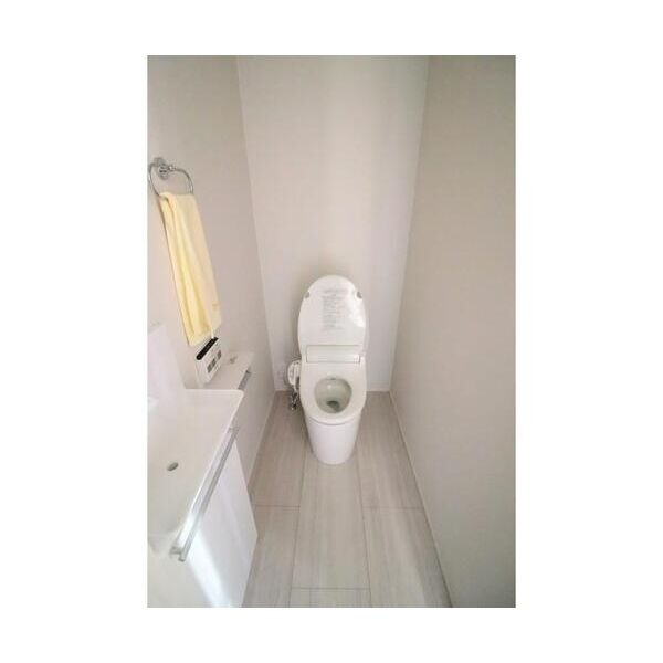 Villa　de　Grace　B棟2101号室 トイレ