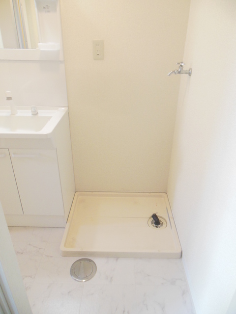 グランバニア0102号室 洗濯機置場