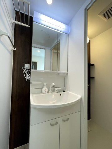 シェアハウス横浜根岸102号室 １Ｆ洗面台