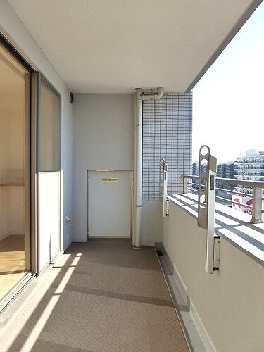 ライオンズステーションプラザ溝の口セントラルアベニュー11階 バルコニー　内装後　前回募集時／2023年11月の写真