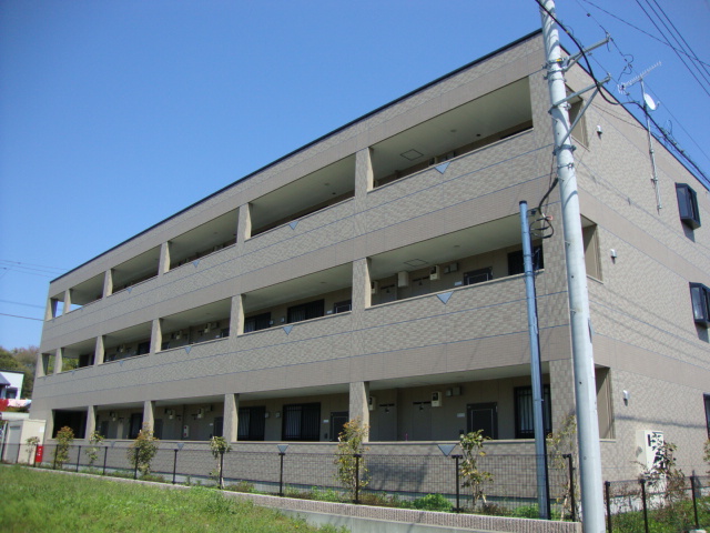 ヴァンベール105号室 外観写真（昼）