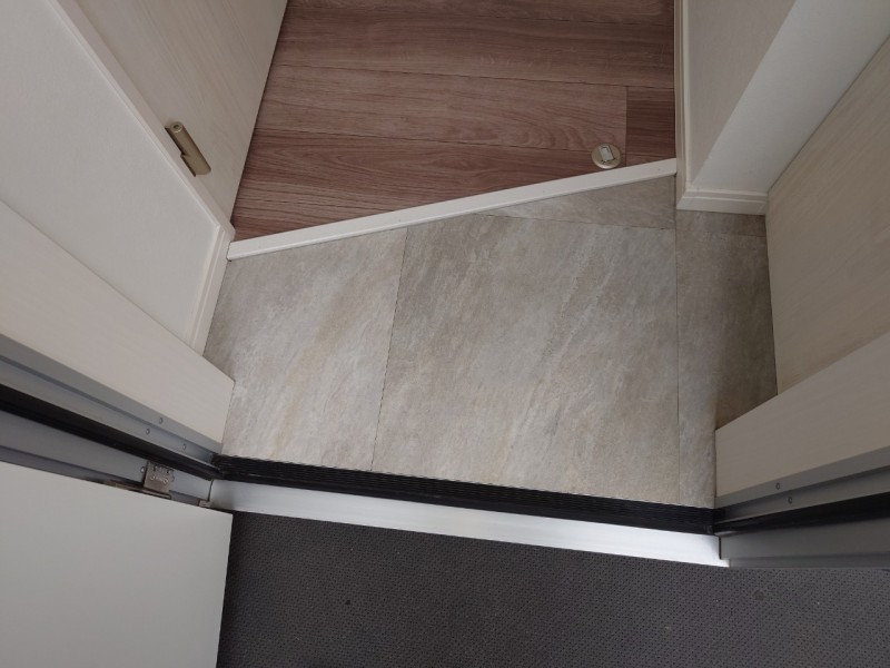 ＮＫクレール南流山3階 玄関