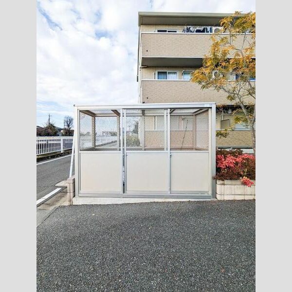 エミナンスⅡ201号室 ゴミ置き場