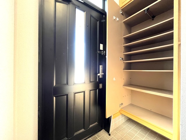 シャトレー 玄関