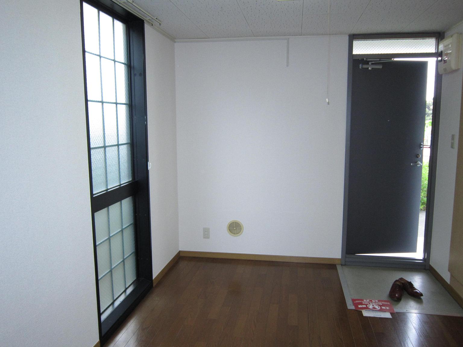 レオパレスＡＱＵＡ202号室 玄関