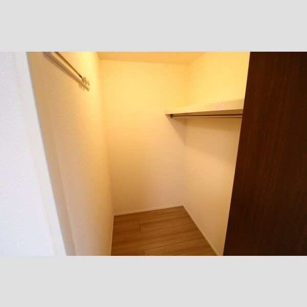 Liberty【リバティ】 ウォークインクローゼット