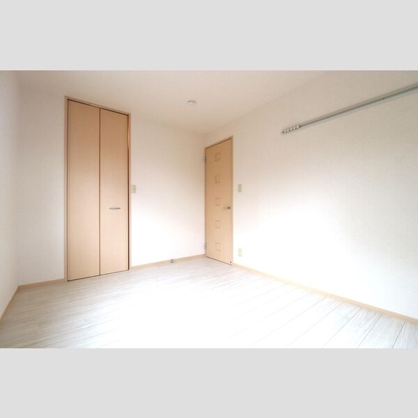 エクレーレ　A102号室 洋室6帖