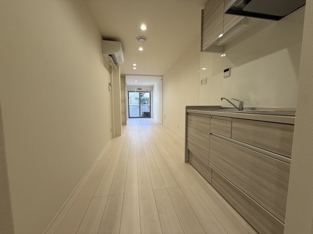 Ｍｉｌｅｓｔｏｎｅ　Ｓａｓａｚｕｋａ0103号室 リビング