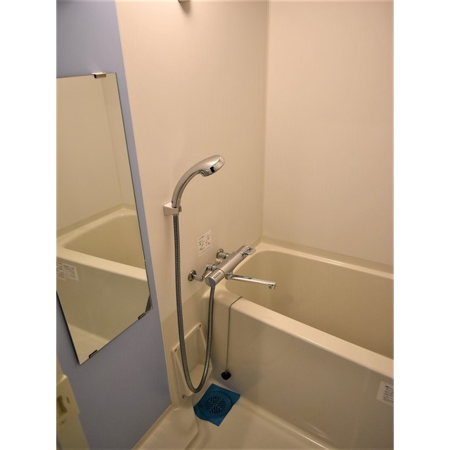 ルクレ西新宿1102号室 お風呂