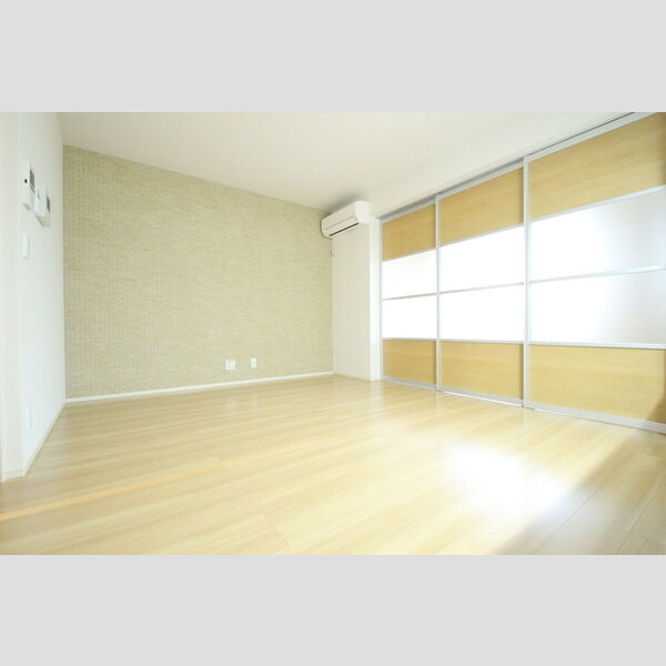 ノーブル・ルミナス笹塚102号室 102号室　洋室